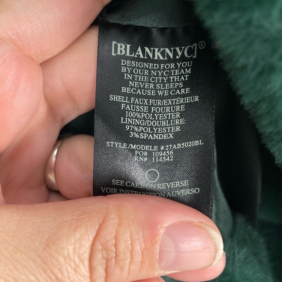 BLANKNYC Soft Girl Mob Wife Green Notch Lapel Faux Fur Fluffy Cropped Jacket  XS - Picture 10 of 12